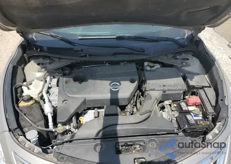 2013 Nissan Altima 2.5 z USA, uszkodzony, nr VIN 1N4AL3AP2DC122801